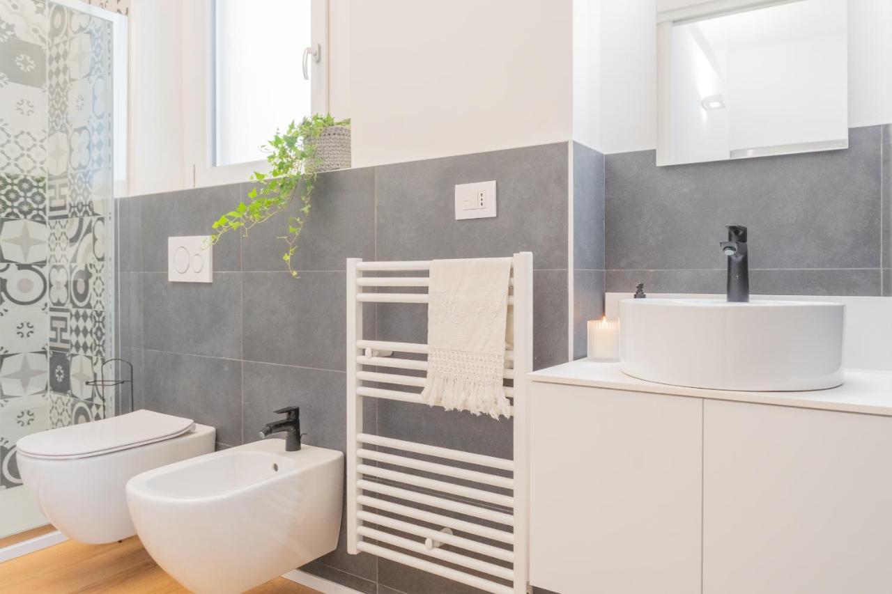 A Step From The Lake Apartment By Rent All Como Ngoại thất bức ảnh