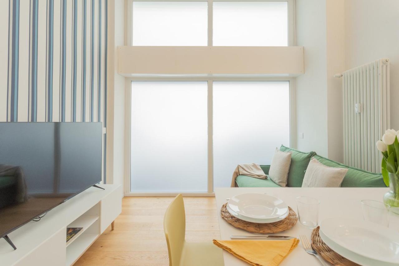A Step From The Lake Apartment By Rent All Como Ngoại thất bức ảnh