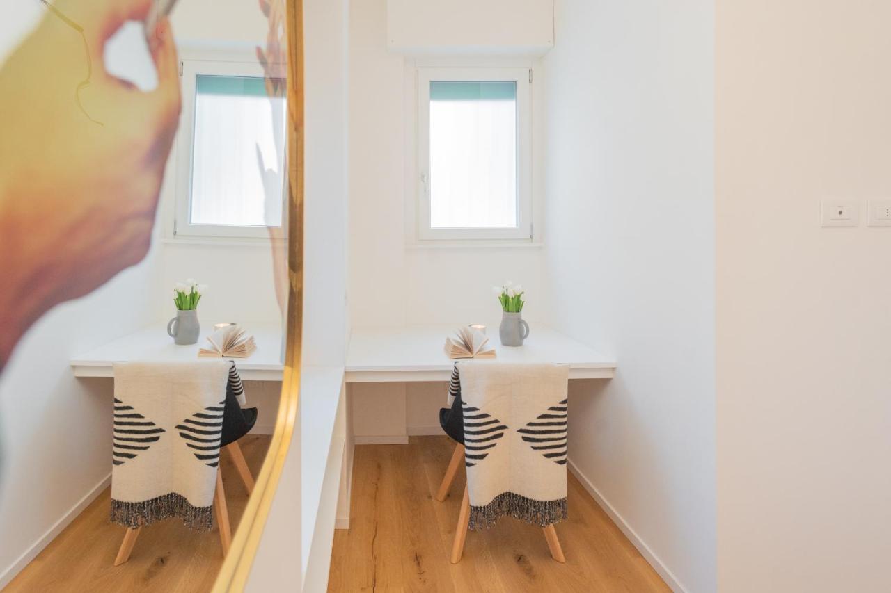 A Step From The Lake Apartment By Rent All Como Ngoại thất bức ảnh