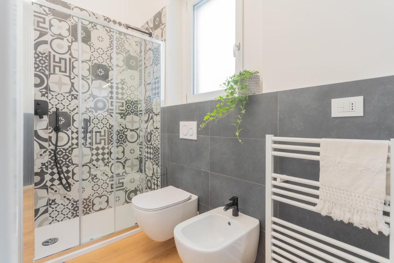 A Step From The Lake Apartment By Rent All Como Ngoại thất bức ảnh